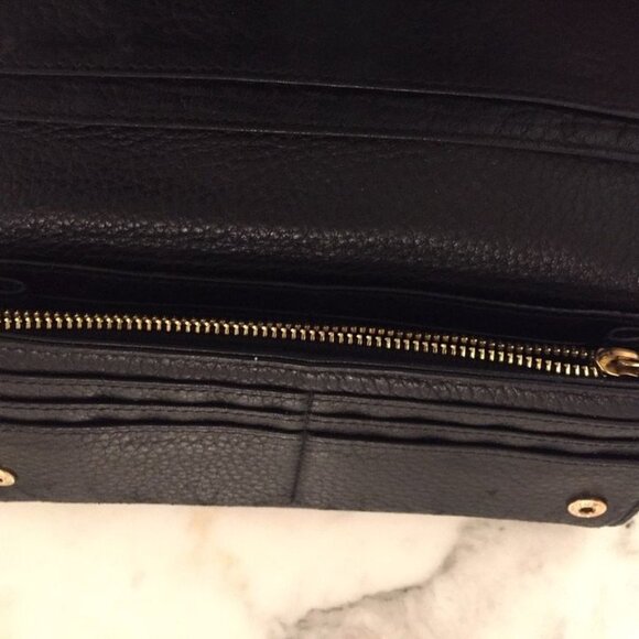 TORI BURCH Black Cobbled Leather Trifold Envelope Wallet. - Picture 5 of 5